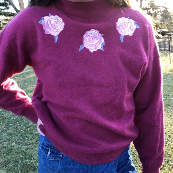 Vintage Rose Sweater - Picture 1 of 1